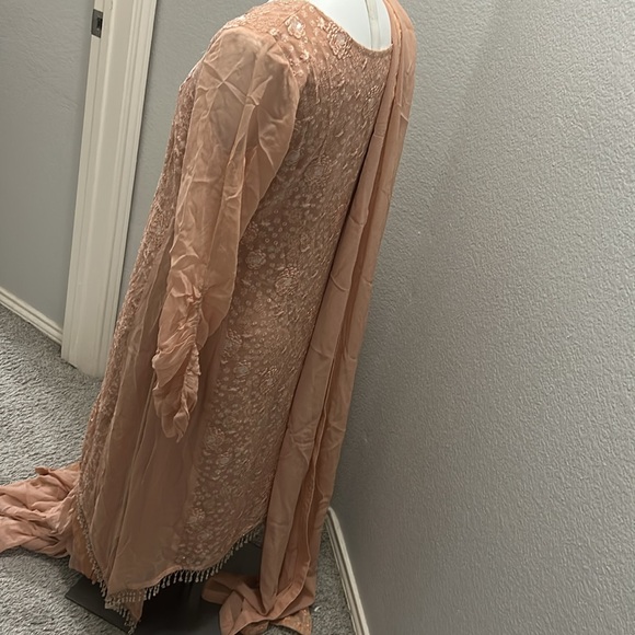Shalwar kameez Peach georgette Embroidered with Duppatta size S - Picture 4 of 17
